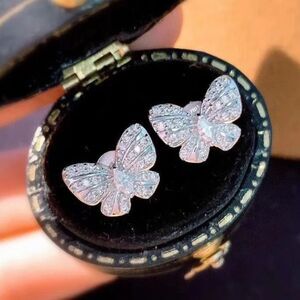 🦋Petite CZ  Diamond Butterfly Stud Earrings🦋